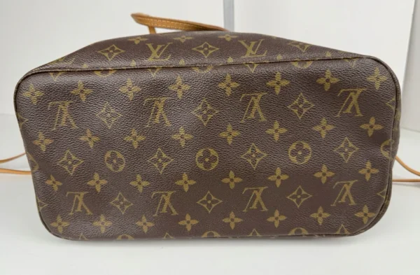 LOUIS VUITTON Neverfull MM Monogram Canvas Tote Shoulder Bag - Image 5
