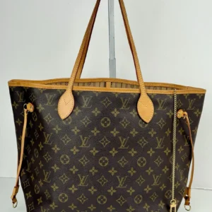 LOUIS VUITTON Neverfull MM Monogram Canvas Tote Shoulder Bag