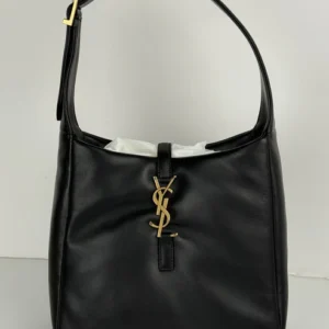 Saint Laurent Black Smooth Calfskin Le 5 a 7 Hobo