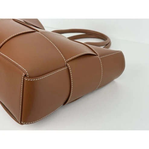 Bottega Veneta Nappa Maxi Intrecciato Men’s Arco Tote in Wood - Image 10
