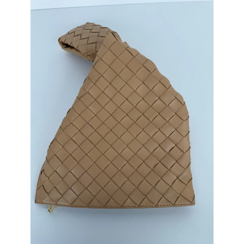 BOTTEGA VENETA BV Twist Intrecciato Mini Women's Bag in Beige - Image 9