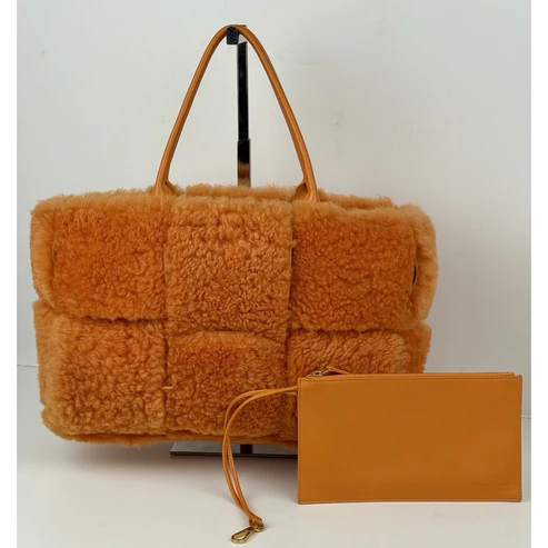 Bottega Veneta Arco Medium Intrecciato Shearling Leather Women's Tote - Image 3