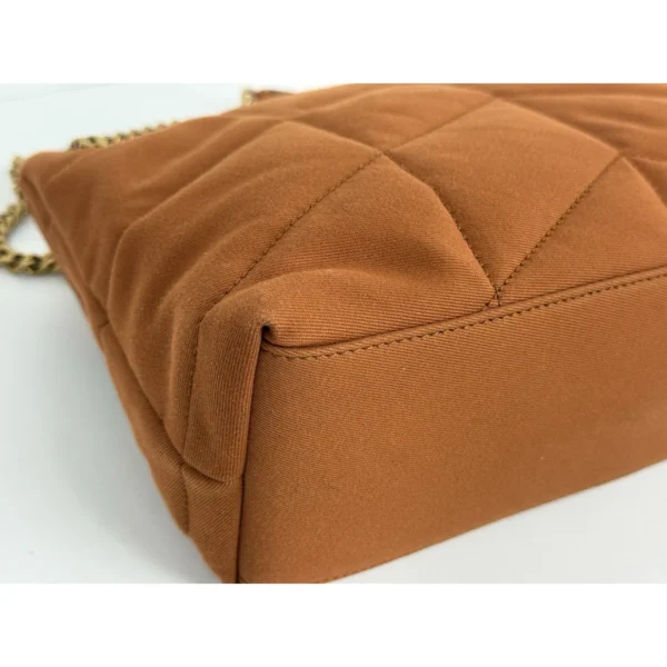 Saint Laurent Loulou Small Shoulder Bag in Celosia Orange Quilted Fabric (2024) - Image 4