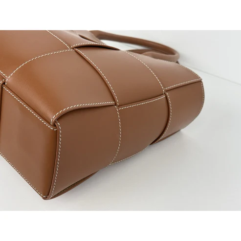Bottega Veneta Nappa Maxi Intrecciato Men’s Arco Tote in Wood - Image 16